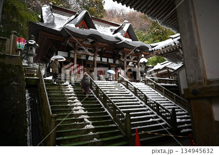 初詣で賑わう善寳寺 初詣で賑わう善寳寺 134945632