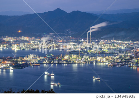 光芒の楼閣　-周南工場地帯- 134949938