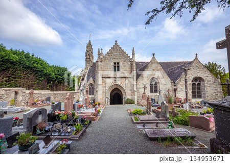 Parish close church of Loguivy, finistere, brittany, france 134953671