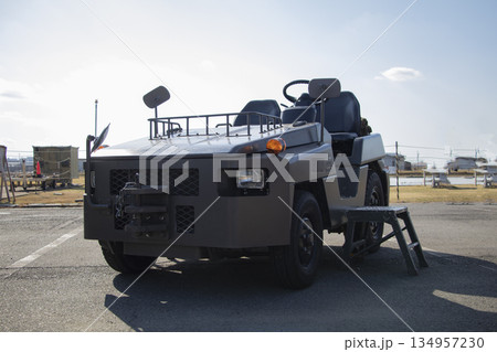 航空機牽引車 134957230