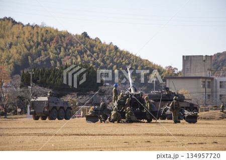 陸上自衛隊の榴弾砲 陸上自衛隊の榴弾砲 134957720