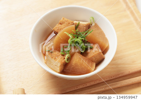 大根と厚揚げの煮物 大根と厚揚げの煮物 134959947