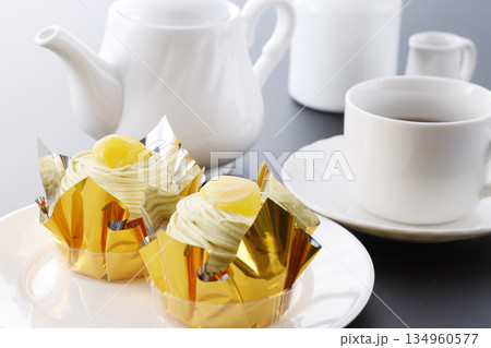 濃厚モンブランと温かい紅茶のセット 134960577