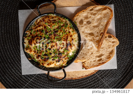 Baked Macaroni And Cheese With Bread Slices Baked Macaroni And Cheese With Bread Slices 134961817