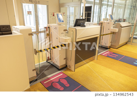 南ぬ島 石垣空港の搭乗口 新石垣空港　沖縄 134962543