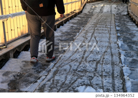 凍結した階段 凍結した階段 134964352