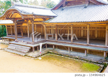 秋の兵庫県姫路市の書写山円教寺の常行堂 秋の兵庫県姫路市の書写山円教寺の常行堂 134964825