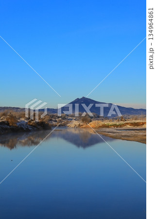 常陸の国の国府が置かれた石岡市から見た筑波山 134964861