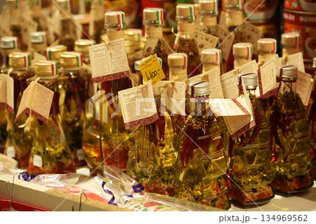 ハンガリー_ブダペスト中央市場 134969562