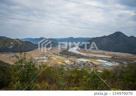 日本の兵庫県赤穂市の雄鷹台山のとても美しい風景 日本の兵庫県赤穂市の雄鷹台山のとても美しい風景 134970070