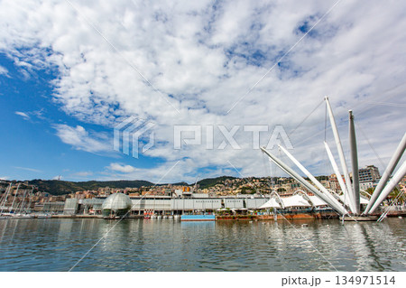 イタリア・ジェノバ港　旧港の風景 134971514