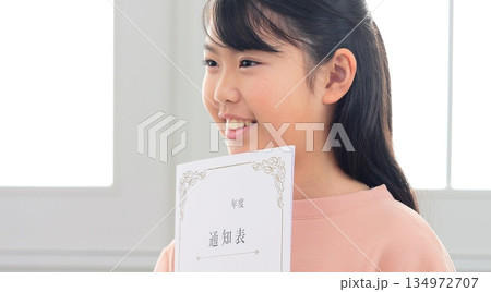 通信簿 親子の会話 134972707