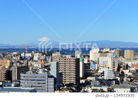 木更津の町並みと富士山 134972930