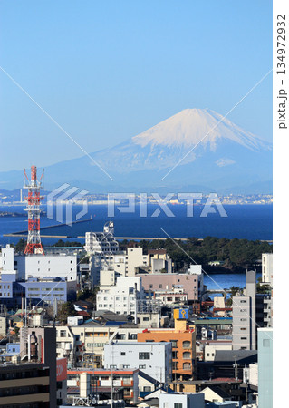 木更津の町並みと富士山 134972932