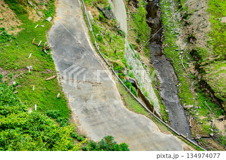 宮ヶ瀬ダム　湖底に沈んだ道路 134974077