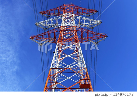 青空と送電鉄塔 134976178