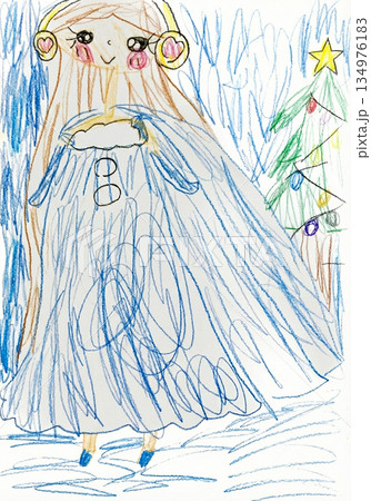 幼稚園児が描いたクリスマスツリーと青いドレスのプリンセス 134976183