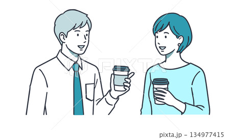カフェブレイクでリラックスするビジネスパーソン カフェブレイクでリラックスするビジネスパーソン 134977415