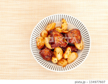 チキンとニンニクのスタミナ炒め（こしょうダレ） 134977607