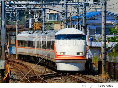 いつもとは違う風景『上野発列車』JR東北本線・上り線を行く… 東武特急【スペーシア】100系 いつもとは違う風景『上野発列車』JR東北本線・上り線を行く… 東武特急【スペーシア】100系 134978031