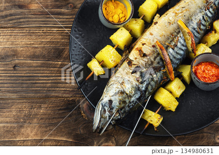 Healthy Grilled Fish with Pineapple Healthy Grilled Fish with Pineapple 134980631