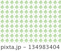 水彩風の菱形を並べた緑色の背景 134983404