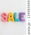 カラフルなSALEの文字 134983949