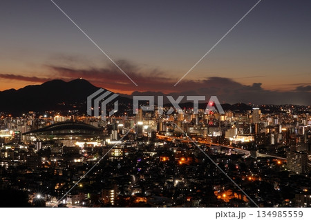 福岡県北九州市のマジックアワーと皿倉山 福岡県北九州市のマジックアワーと皿倉山 134985559
