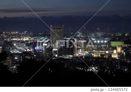 福岡県北九州市の夜景(小倉駅方面) 福岡県北九州市の夜景(小倉駅方面) 134985572