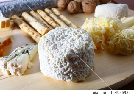 swiss and french wooden board variety cheese ready to eat 134986983