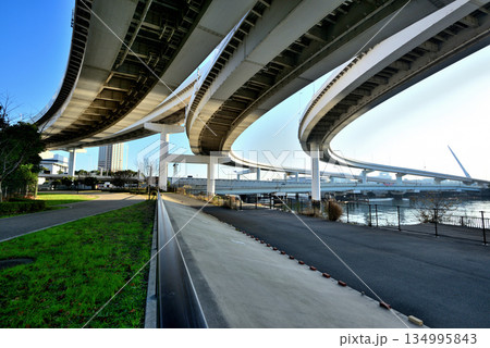 東京お台場 首都高速湾岸線 有明ジャンクション 東京お台場 首都高速湾岸線 有明ジャンクション 134995843