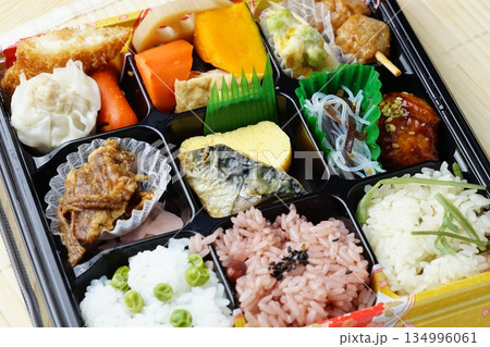 おいしい幕の内弁当 おいしい幕の内弁当 134996061
