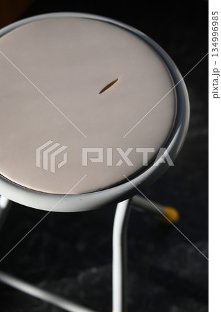 丸い折り畳み椅子 丸い折り畳み椅子 134996985