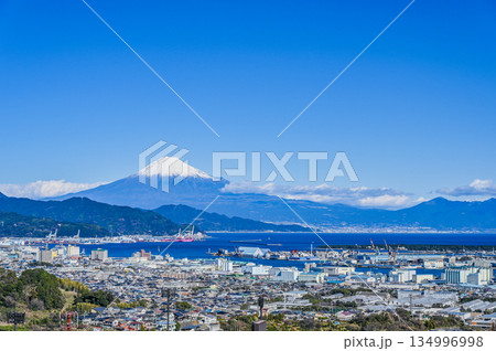 静岡県日本平からの富士山 134996998
