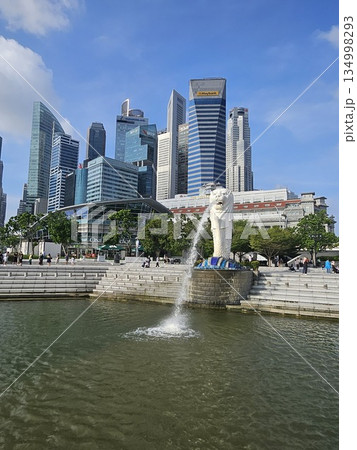 The Merlion statue spouts water into the bay The Merlion statue spouts water into the bay 134998293