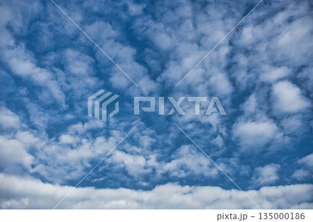 雲の多い空 135000186