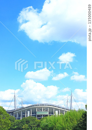 愛知県豊田市、豊田スタジアムの風景 135000489