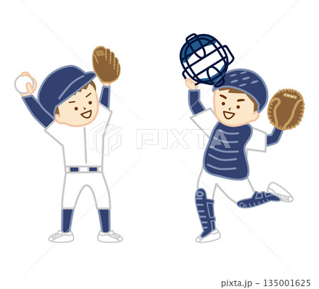 野球の試合に勝ち、笑顔でピッチャーに駆け寄るキャッチャー 135001625