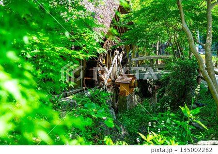 【東京都】深大寺通り沿いにある深大寺水車館 135002282