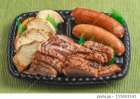 ホームパーティー　オードブル料理 135003145