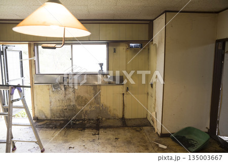 古民家のキッチンの解体イメージ 古民家のキッチンの解体イメージ 135003667