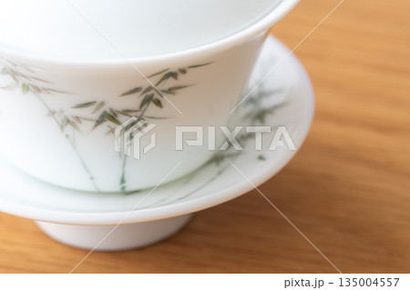 台湾茶、中国茶用の蓋椀 （竹と笹の葉の絵柄） 135004557