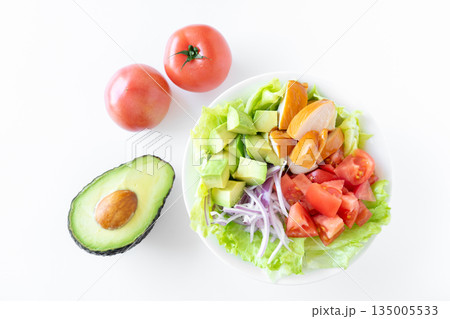 アボカドサラダボウル 135005533