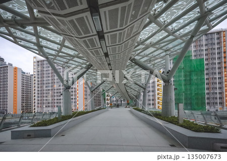 Dec 25 2025 Modern Architectural Footbridge Design at Kai Tak District 135007673