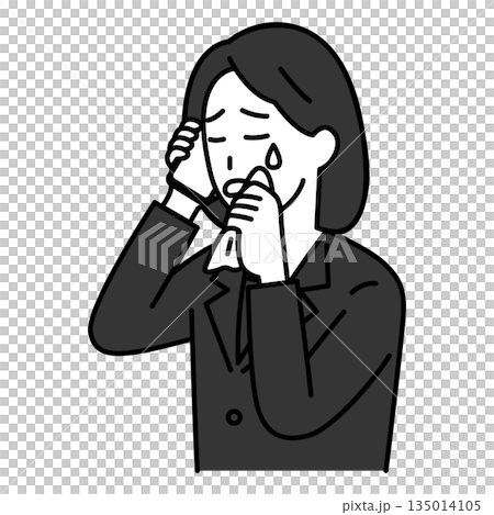 スマホでの会話で泣く喪服の女性 スマホでの会話で泣く喪服の女性 135014105