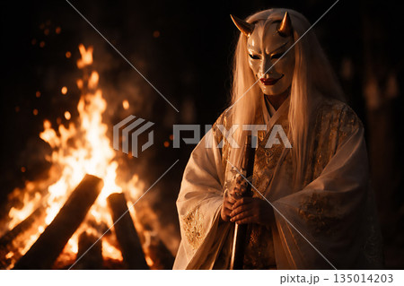 火と祈り ― 神楽に宿る神事の夜 135014203