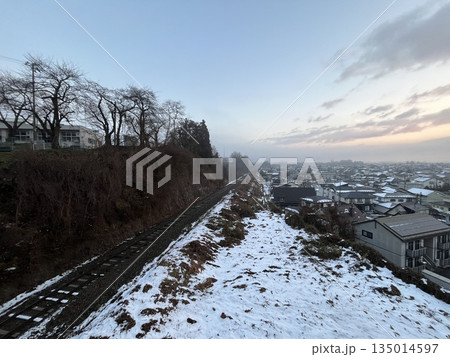 雪国の朝 135014597