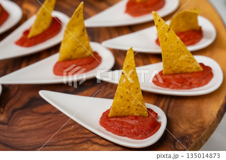 ビーツフムス＆コーントルティーヤ 135014873