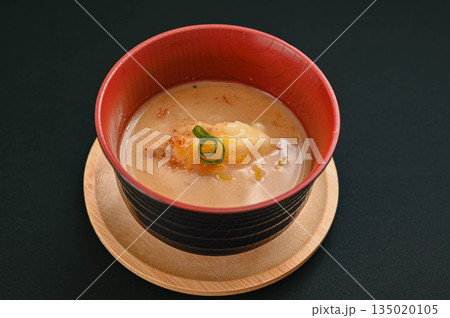 とろとろ温まる白味噌のお雑煮 135020105