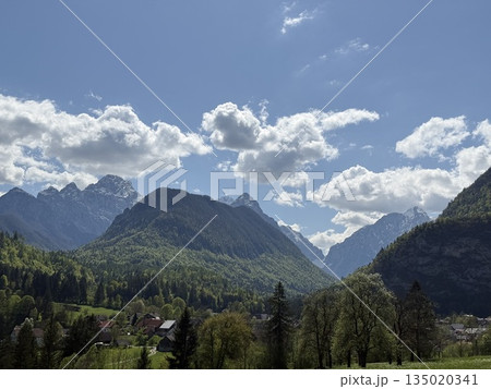 beautiful alps mountains landscape view beautiful alps mountains landscape view 135020341